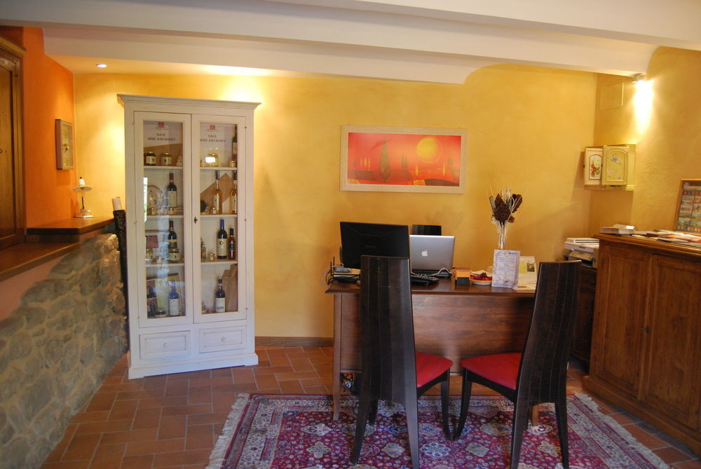 Borgo Dei Corsi Holiday House Reggiolo Exterior foto